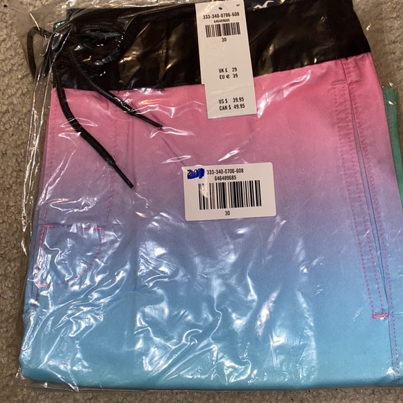 NWT - Hollister Men's Ombre Boardshorts 9" (Pink to Green & Black Lace) - Picture 2 of 7